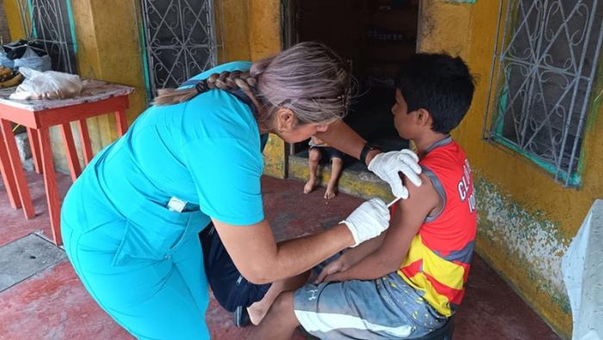 Autoridades sanitarias de Arequipa advierten que casi el 50% de los afectados con sarampión en la región son niños menores de 11 años. Foto: Minsa.