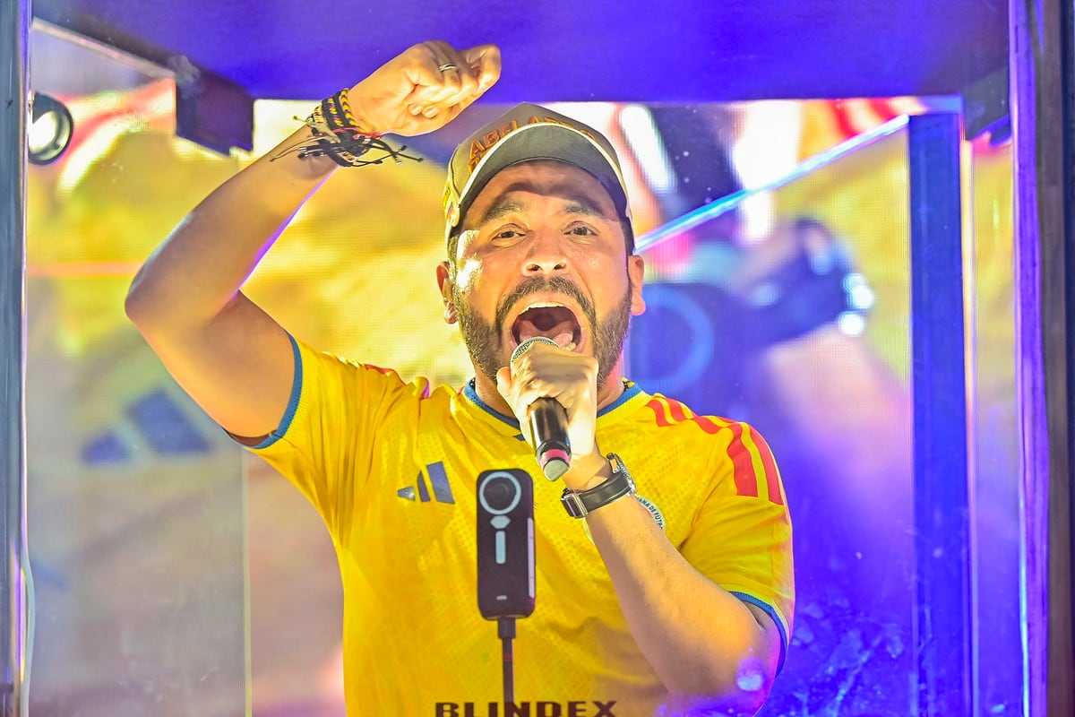 El candidato presidencial colombiano Abelardo de la Espriella, del movimiento Salvadores de la Patria, durante un mitin de campaña en Cartagena, Colombia, el 9 de junio de 2026. (Manuel PEDRAZA / AFP)