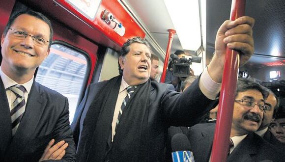 El expresidente Alan García y el exdirector de Odebrecht en el Perú, Jorge Barata, en la inauguración de la Línea 1 del Metro de Lima. (Foto: Archivo El Comercio)