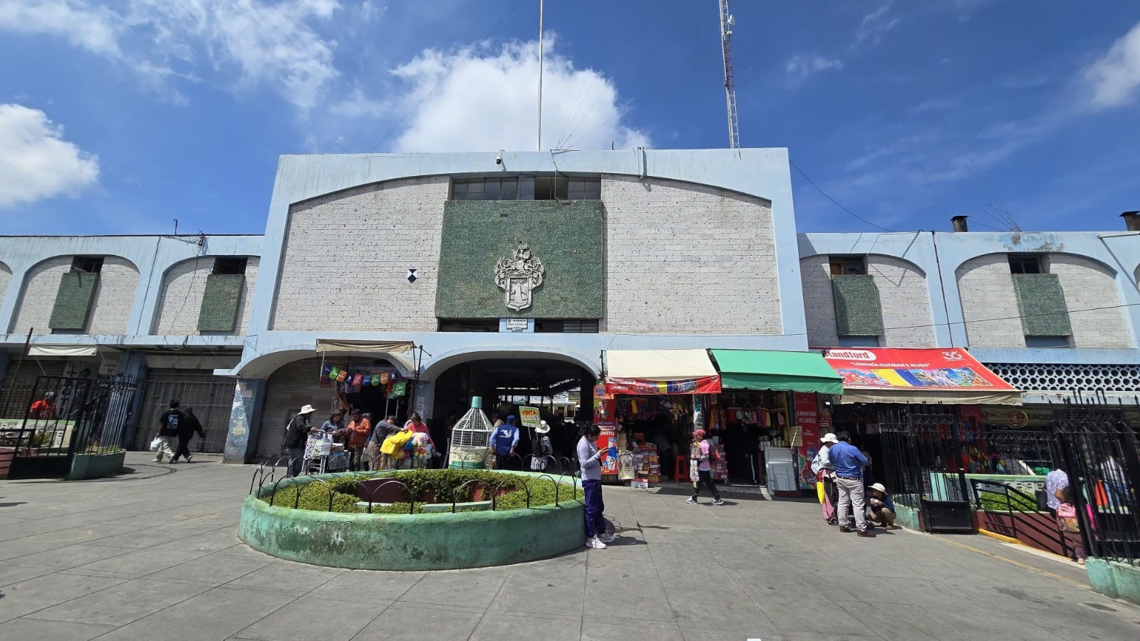 El primer almacén de Empresa Yura en Arequipa estuvo ubicado en la calle Perú, a una cuadra del mercado San Camilo.