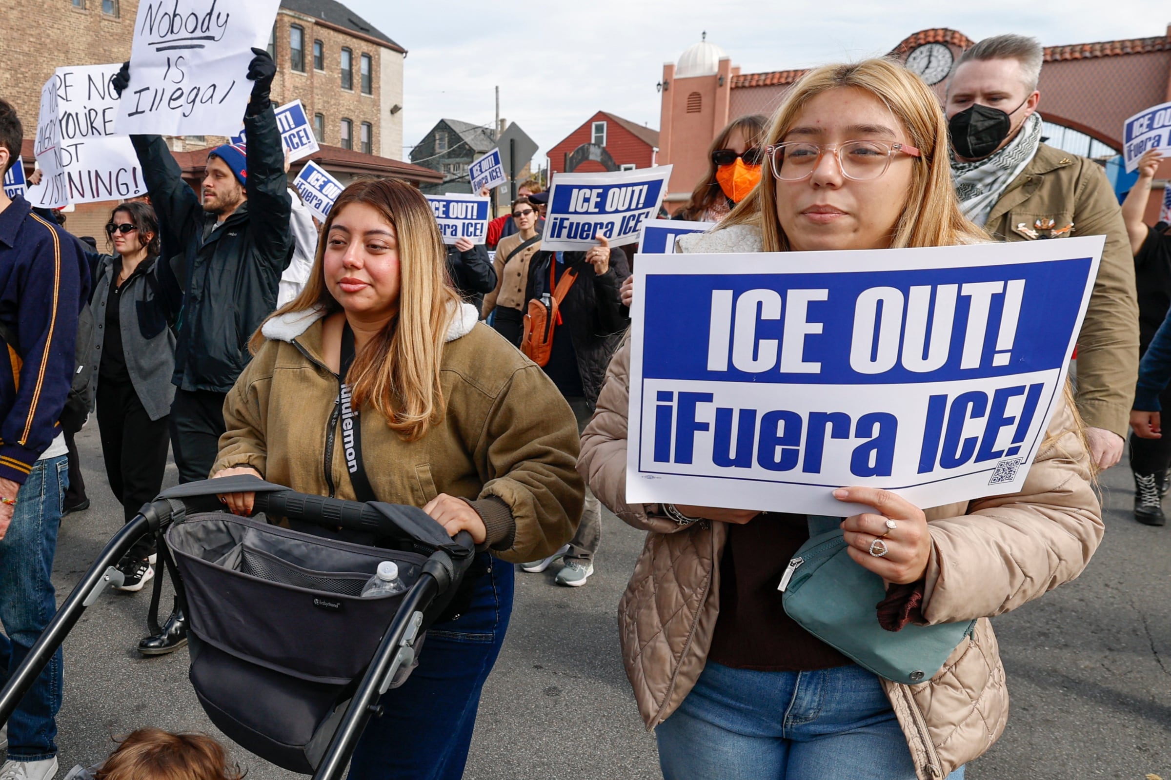 La situación de muchos inmigrantes en Estados Unidos es incierta debido a las fuertes políticas migratorias de Donald Trump (Foto: AFP)
