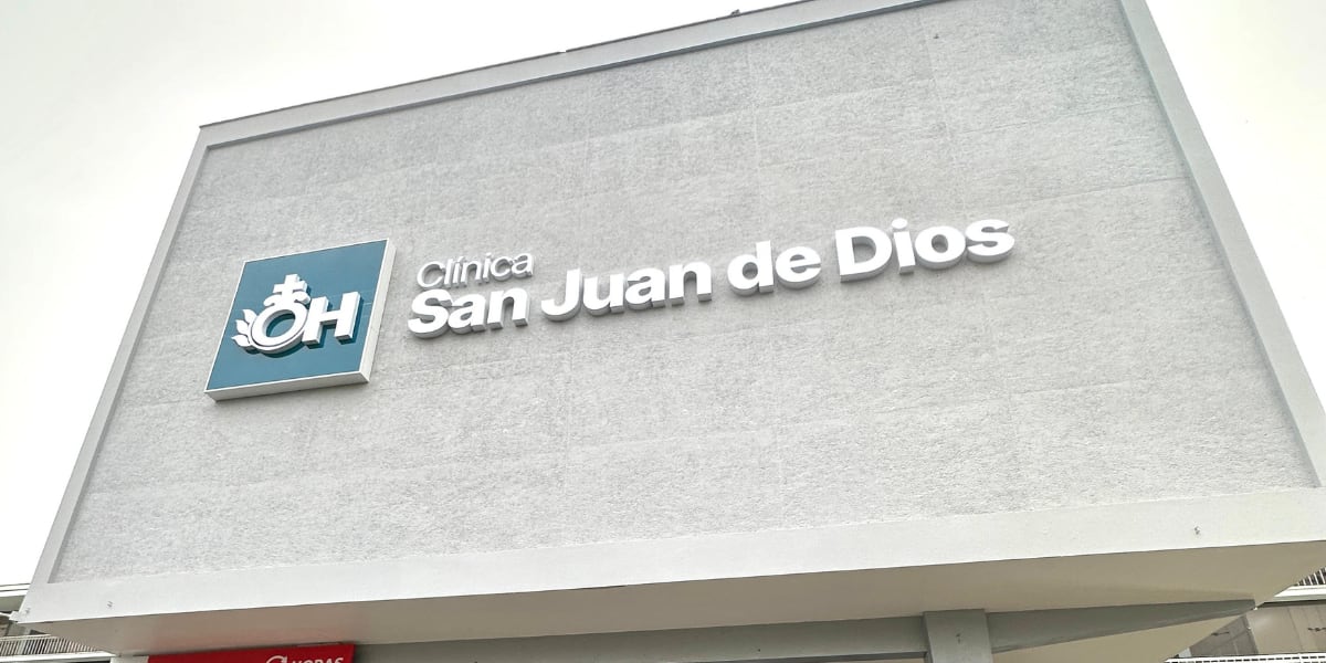 La iniciativa no solo implica un cambio visual -que incluye isotipo, paleta de colores y simplificación del nombre institucional- sino también un rediseño estructural del modelo de atención y una reorientación estratégica de sus operaciones regionales. Foto: GEC.