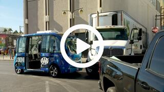 Choque de minibús autónomo empaña su entrada en servicio en Las Vegas