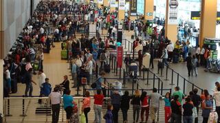 Modificaciones al aeropuerto Jorge Chávez deben hacerse vía una adenda, señala AETAI
