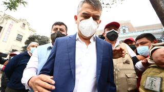 Dictan ocho meses de impedimento de salida del país contra Julio Guzmán