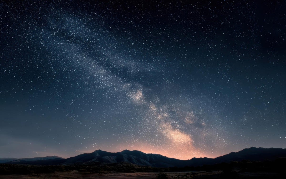 El mes terminará con la Luna de la Cosecha y buenas oportunidades para localizar la galaxia de Andrómeda. (Foto referencial: Magnific)