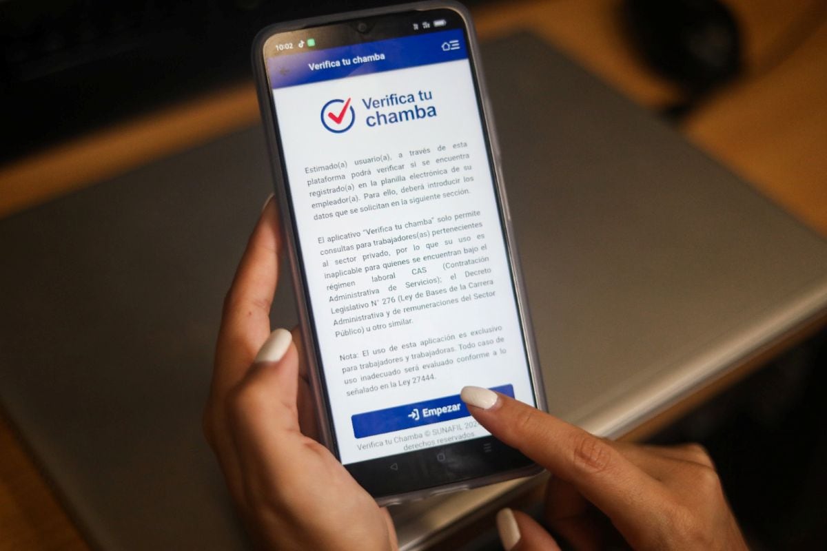 Trabajadores pueden consultar si están registrados en planilla electrónica a través del aplicativo "Verifica tu chamba". Foto: Sunafil.