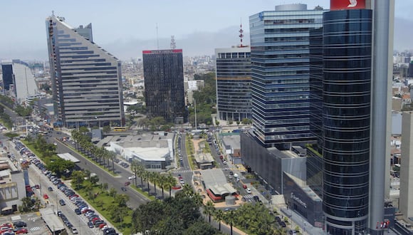 Economía de Perú se contrajo 0.56% en junio, según el INEI.