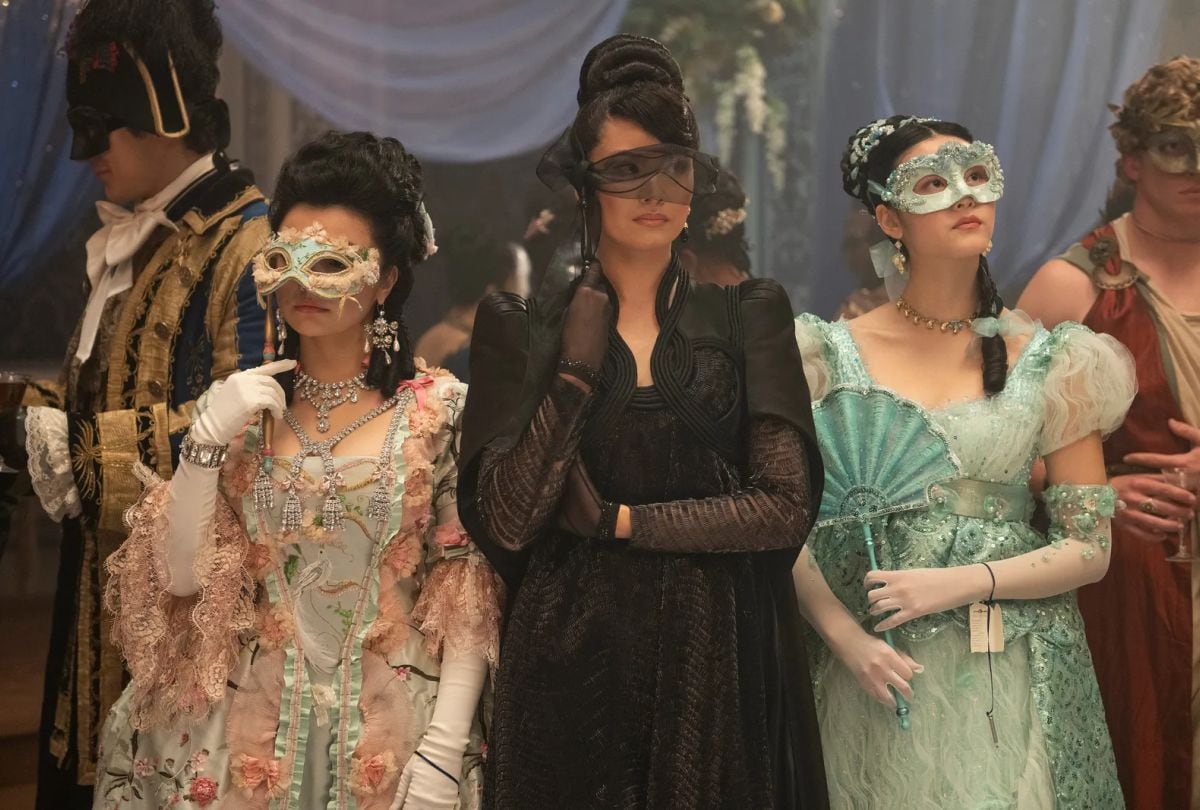 Araminta Gun (Katie Leung) y sus hijas se mudan cerca de los Bridgerton en la segunda parte de la cuarta temporada de la popular serie (Foto: Netflix)