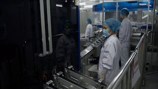 China autoriza ensayos clínicos de vacuna antiCOVID que se inhala