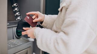 Explicación de la nueva regla que evitaría el pago de sobregiros bancarios