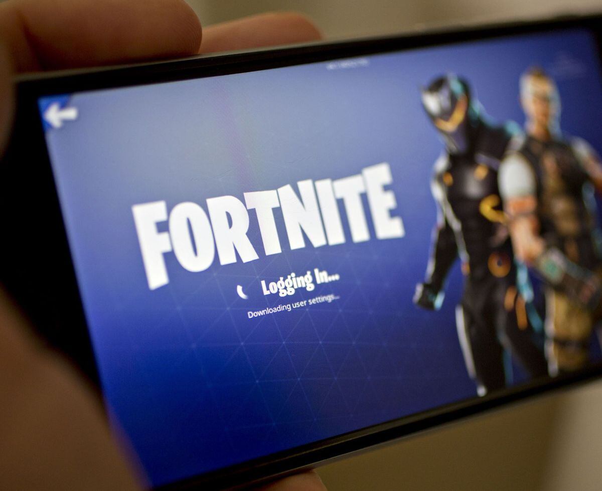 La discusión sobre la aplicación Fortnite desencadenó una batalla legal entre Epic Games y los operadores dominantes de tiendas de aplicaciones, Apple y Google.