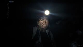 Colombia: mujeres mineras a la caza de codiciada esmeralda que les cambie la vida