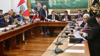 Suspenden viajes de congresistas al extranjero por 60 días