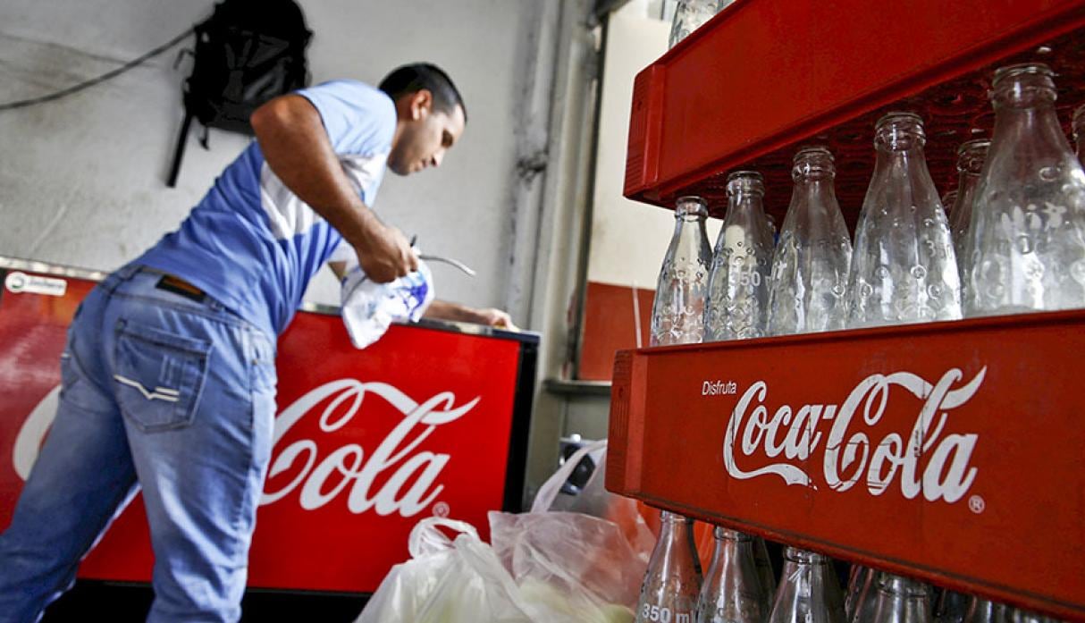 La embotelladora de Coca-Cola, Inca Kola y San Luis en Perú prepara cambios en un componente clave para el funcionamiento de su complejo industrial en Lima. /Arca Continental Lindley). (Foto: EFE)