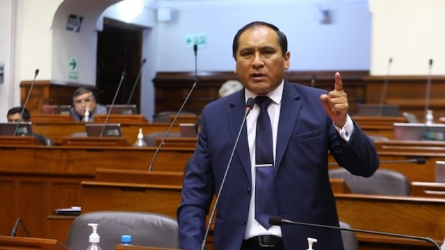 Flavio Cruz: “No es prioridad en este momento seguir el acuerdo con Fuerza Popular en la Mesa Directiva”