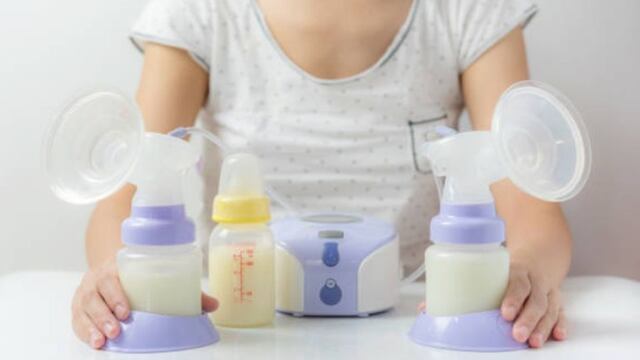 ¿Por qué es importante implementar centros de lactancia en el trabajo?