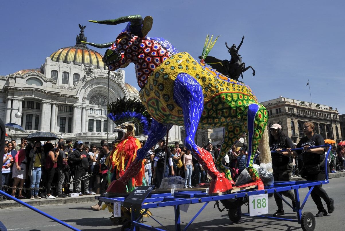 Los alebrijes tienen distintos diseños y características (Foto: AFP)