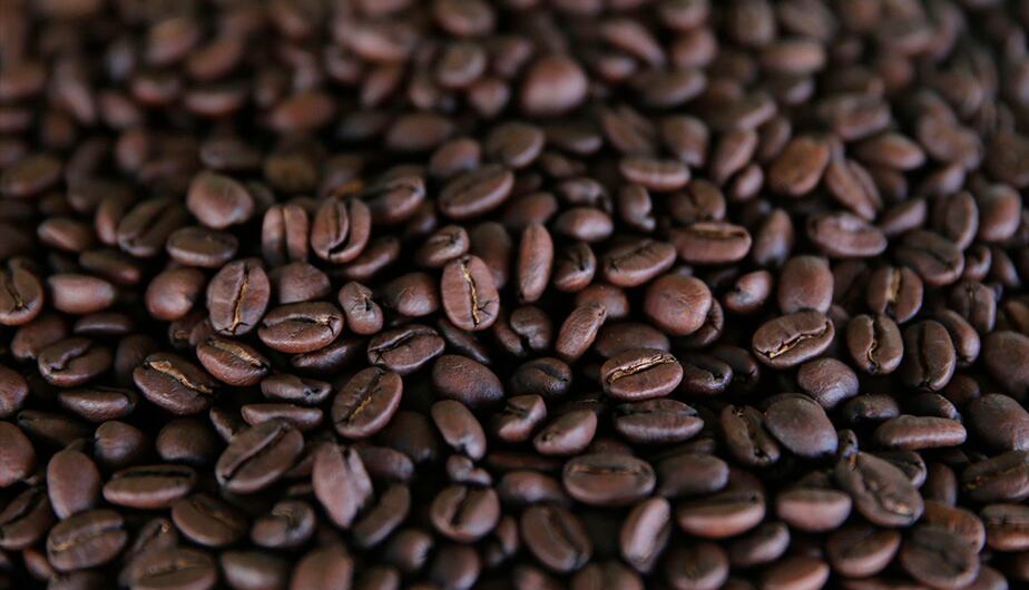 Las exportaciones de café cayeron 58.8%, reportó Adex. (Foto: Andina)