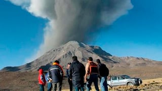 Volcán Ubinas inicia nuevo proceso de erupción luego de cuatro años