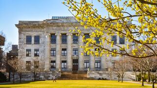 Esto cuesta estudiar un año en la Universidad de Harvard... Es caro, pero hay descuentos
