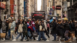 Economía de EE.UU. vuelve a sorprender en 2024 pese a elecciones y Fed