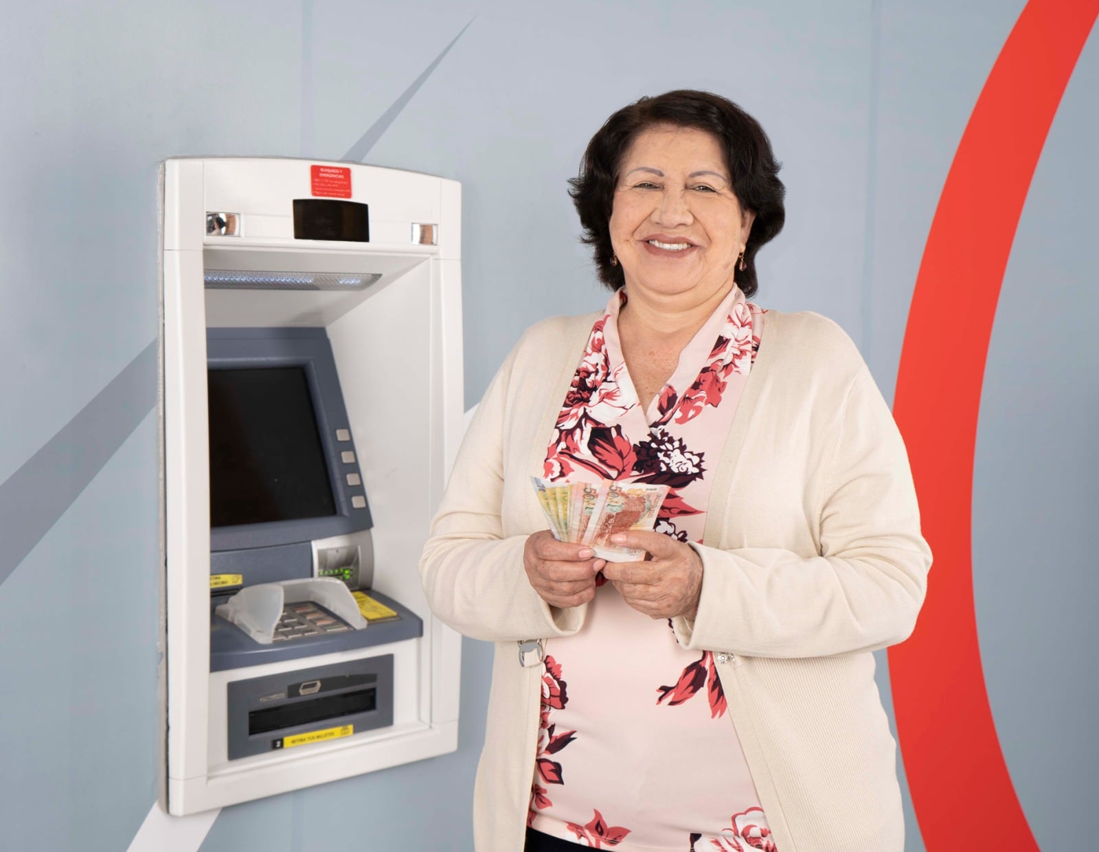 Por su Seguridad el Banco de la Nación solicitó presentar su DNI y Tarjeta Multired Global Débito para operaciones de retiro por ventanilla superiores a S/. 1,500.00 o $ 550.00.