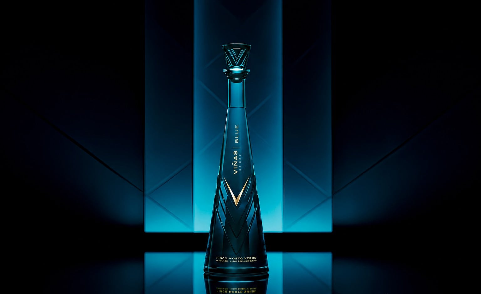La marca reorganizó su portafolio en tres líneas —Silver, Gold y Blue— para atender distintos perfiles de consumidores y ocasiones de consumo dentro de la categoría premium. Foto: Viñas de Oro
