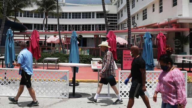 Hotel de Miami ofrece cambiar noches de fiesta por condominios