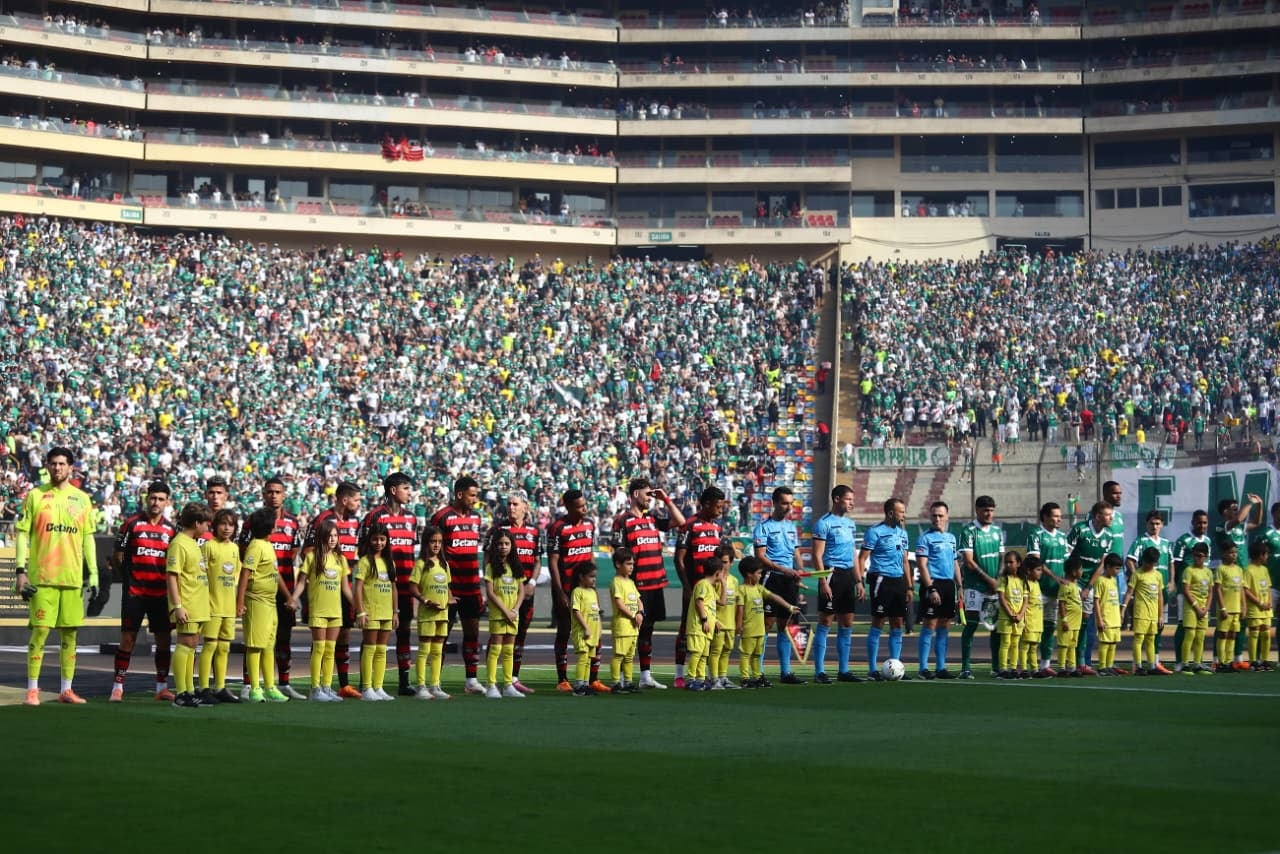 Flamengo y Palmeiras, los dos clubes más caros de la actual Copa Libertadores, se enfrentaron en la final 2025, jugada en el estadio Monumental de Perú. (Foto: GEC)