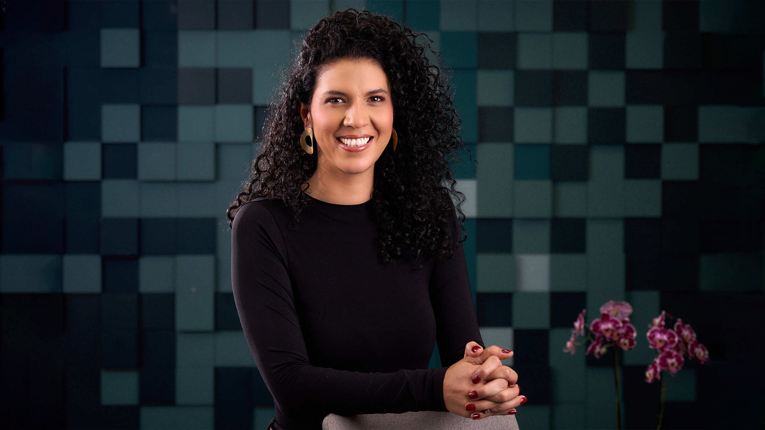 Ángela Mendoza, gerente general de Uber para Perú, Colombia y Ecuador, lidera la nueva etapa de expansión y adaptación de la movilidad digital en el país.
