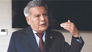César Acuña afirma que sus contendores se dedicaron a “florear” a los peruanos durante debate