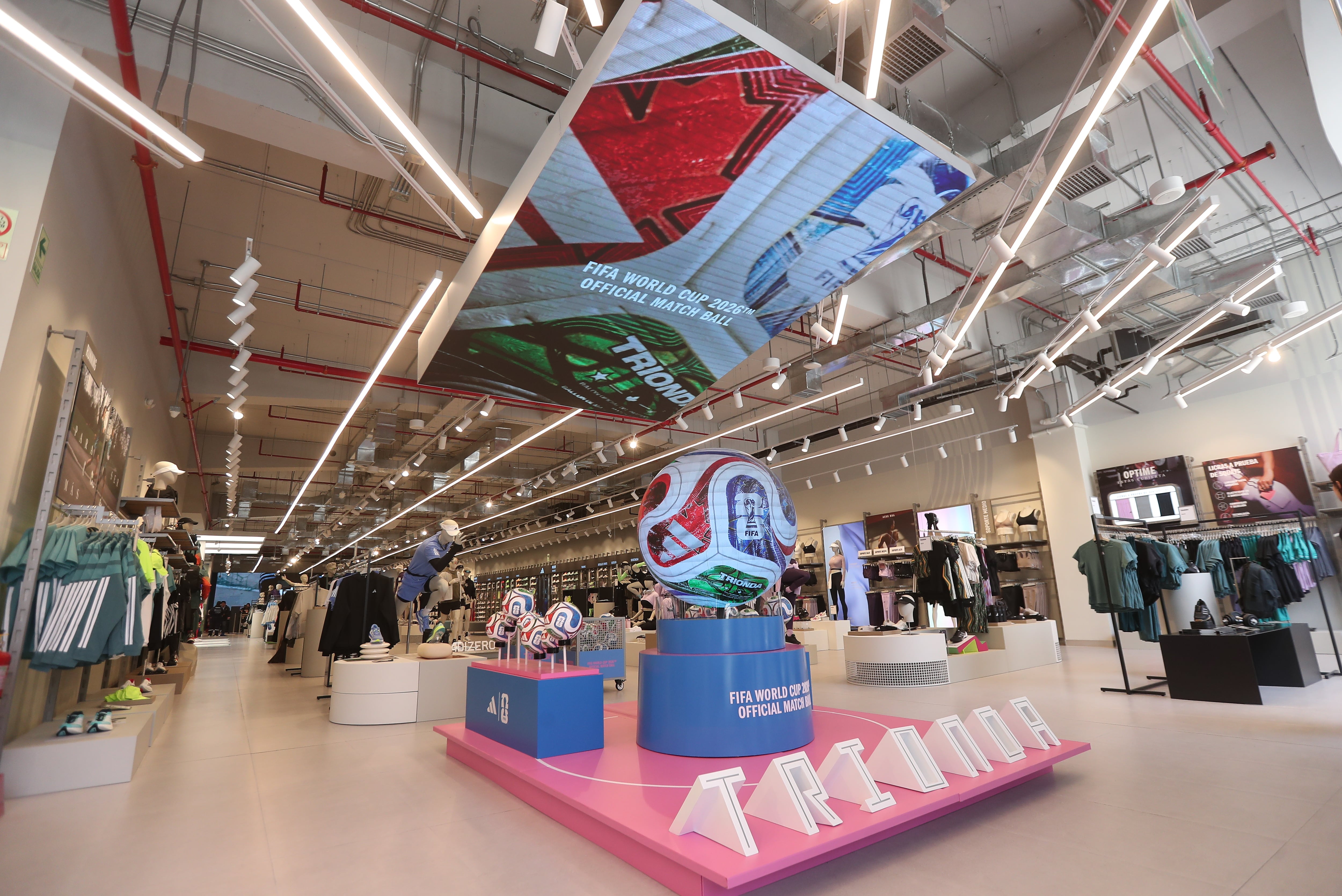 Adidas Brand Center inauguró tienda de aproximadamente 2,200 m2 en centro comercial. (Foto: GEC)