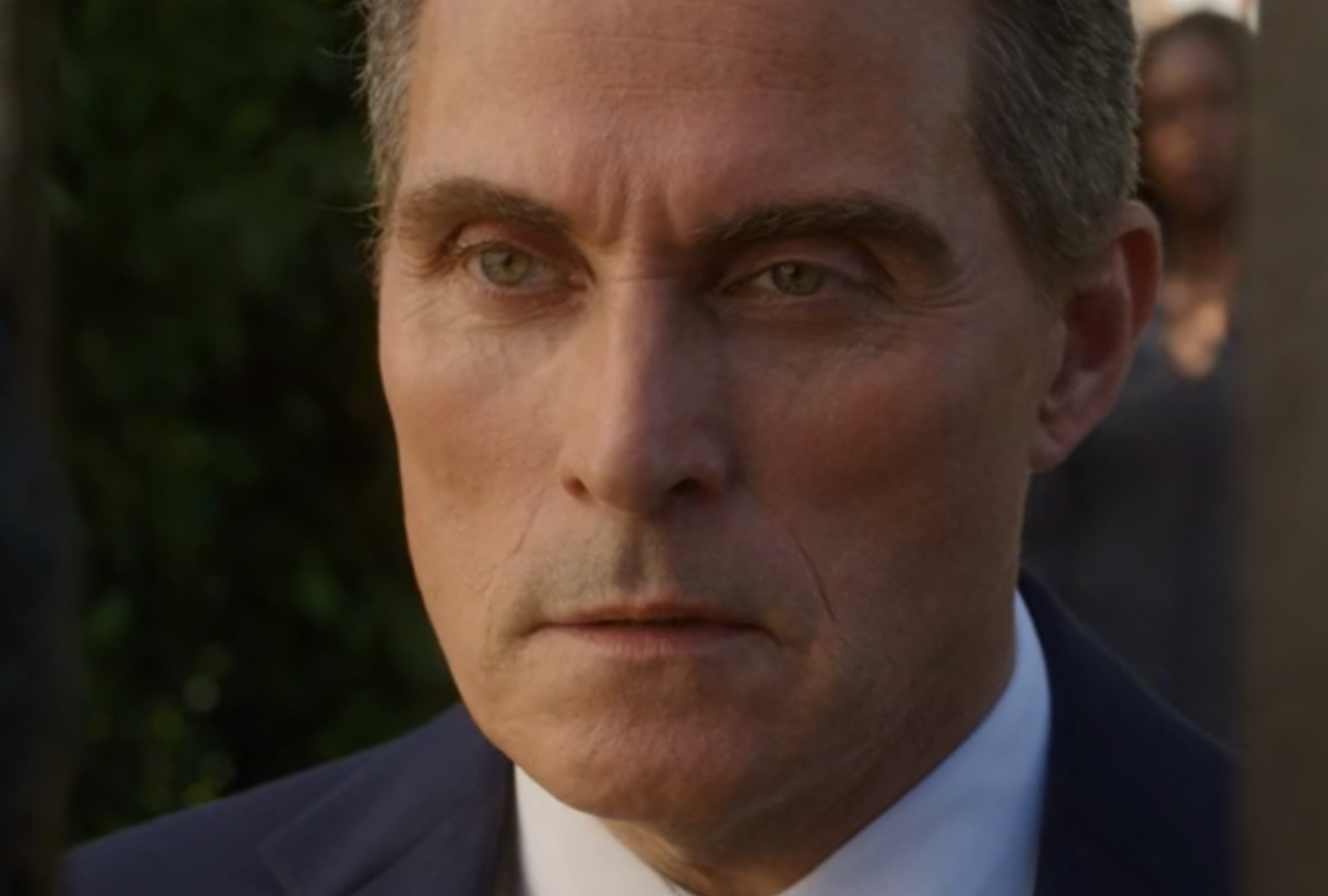 Rufus Sewell como Hal Wyler en una escena del final de la cuarta temporada de la serie de intriga política "The Diplomat" (Foto: Netflix / Well Red Films)
