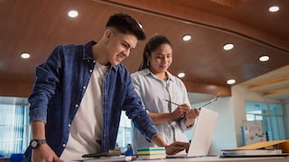 Lanzan 400,000 becas para ayudar a escolares y egresados a conseguir trabajo: ¿Cómo acceder?