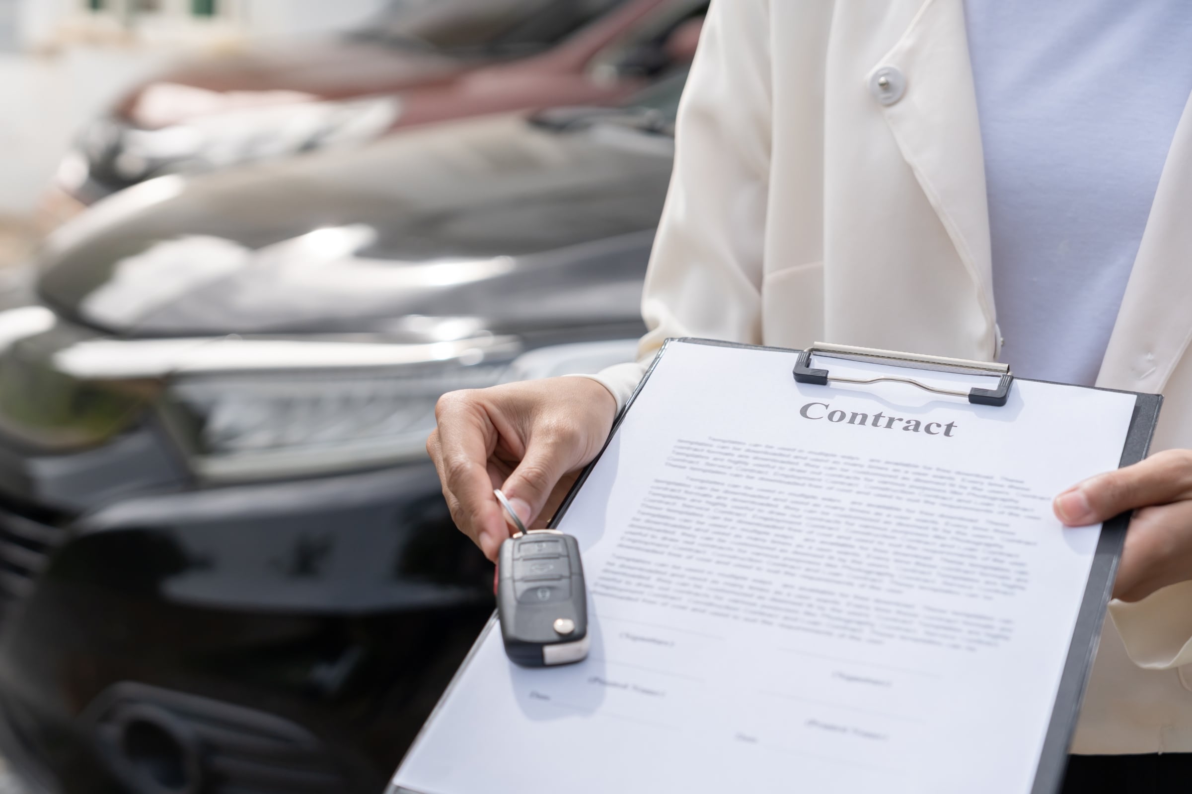 Actualmente, los conductores de Carolina del Norte reciben una calcomanía una tarjeta de registro vehicular. (Crédito: Magnific / Imagen referencial)