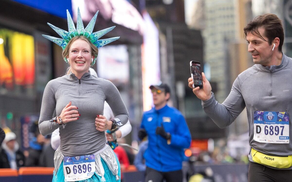 El popular programa 9+1 de New York Road Runners (NYRR), que durante años permitió a corredores asegurar un lugar en el Maratón de Nueva York, tendrá nuevas reglas. (Foto por WILLIAM VOLCOV / BRAZIL PHOTO PRESS / BRAZIL PHOTO PRESS VIA AFP)