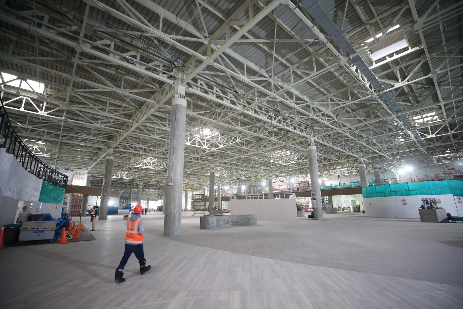 El día de la apertura, previsto por LAP para este 18 de diciembre, el terminal aéreo también contará con 32 locales comerciales, en una oferta que incluye gastronomía, moda, joyería y duty free.