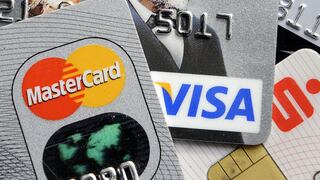 Mastercard y Visa retrasarán alza en tarifas de tarjetas hasta abril del 2022