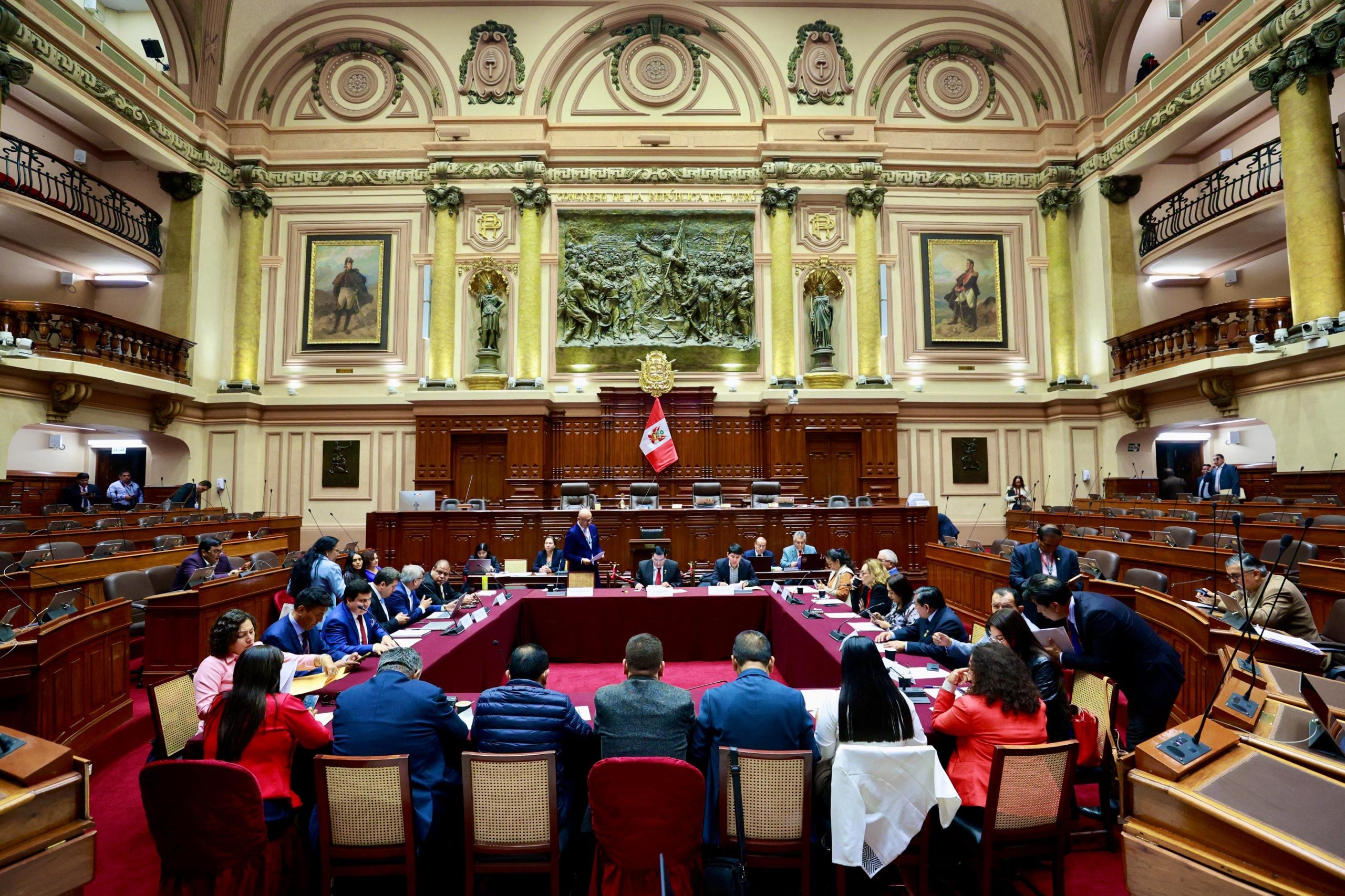 Crédito suplementario aprobado aumentaría riesgos fiscales para el próximo gobierno. (Foto: Congreso)
