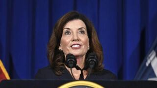 ¿Qué dice la ley S.8623B de Nueva York que espera la firma de Kathy Hochul?