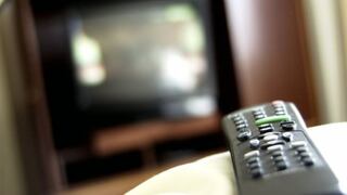 La televisión en español reinventa las telenovelas y las series en el 2020