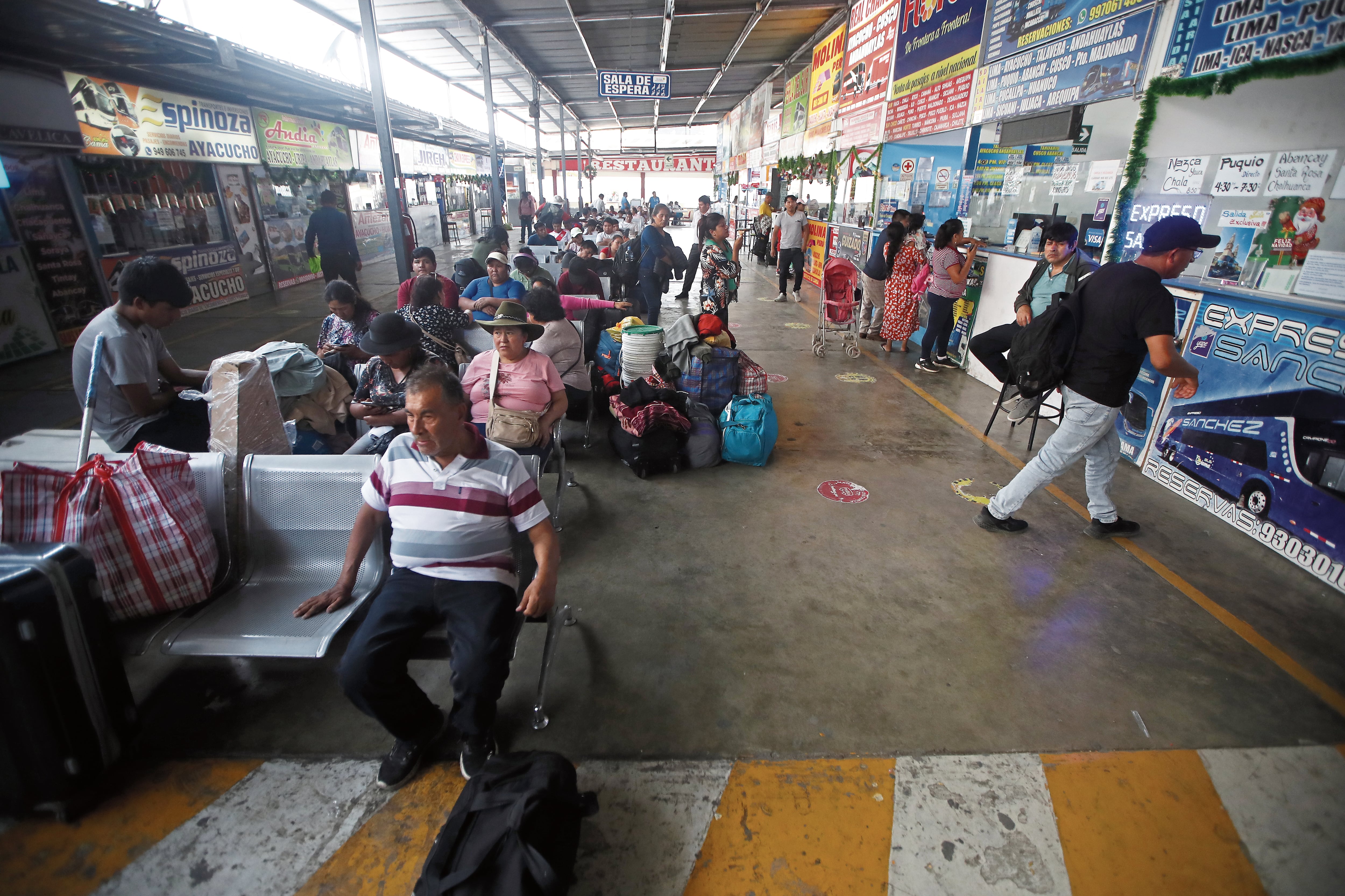 DANA Aníbal afecta el transporte terrestre interprovincial hacia las regiones del sur, golpeadas por las lluvias intensas, huaicos y derrumbes. Foto: archivo GEC