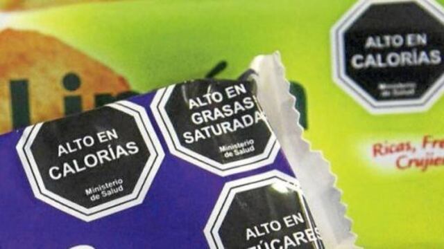 Defensa del Consumidor: OPS defiende etiquetado de alimentos que aún es un experimento en Chile