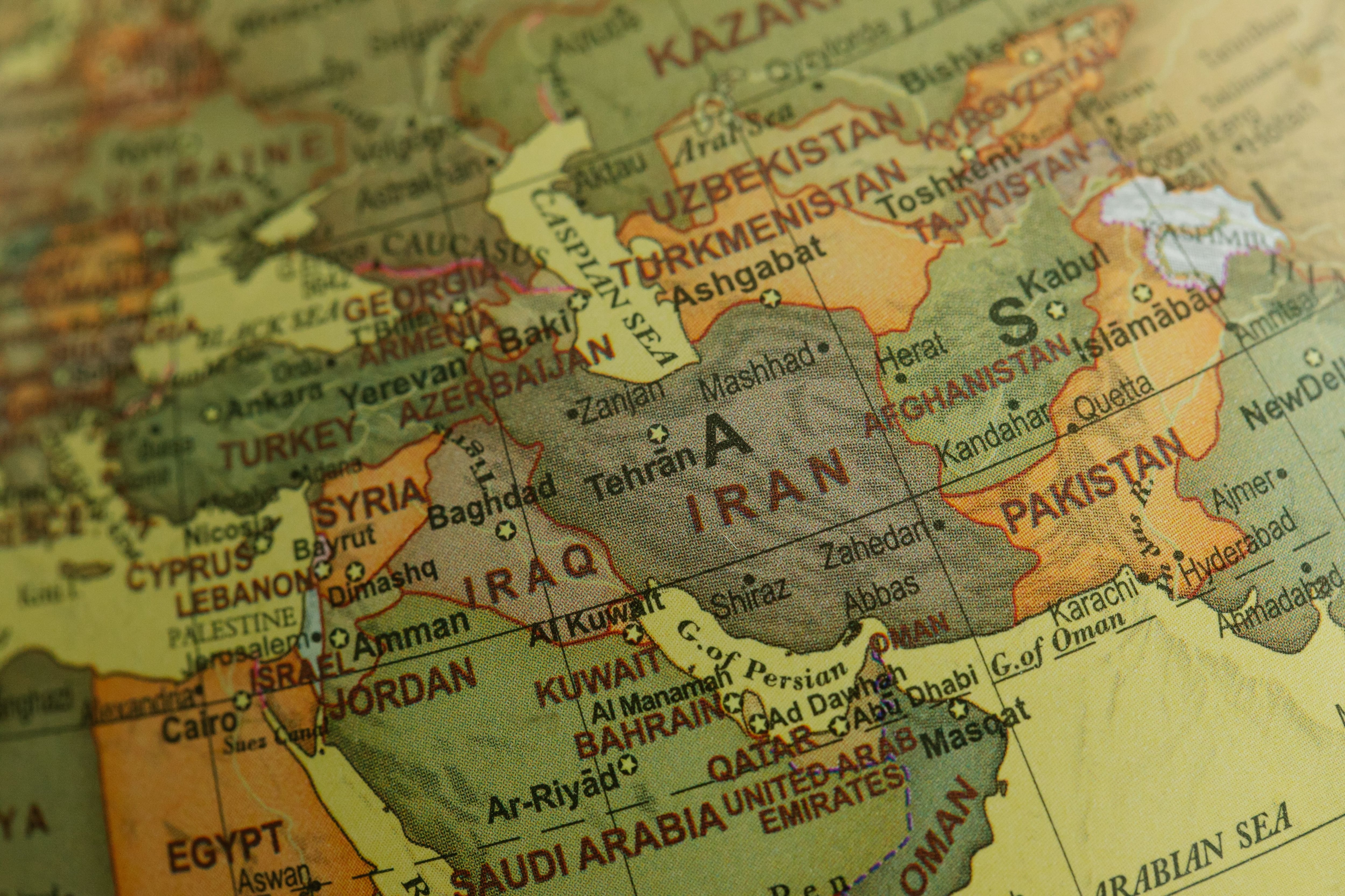 Irán asegura que atacó bases de EE.UU. en Kuwait y Baréin y afirma haber causado bajas militares. Foto: Pexels