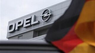 Opel detendrá producción en dos plantas