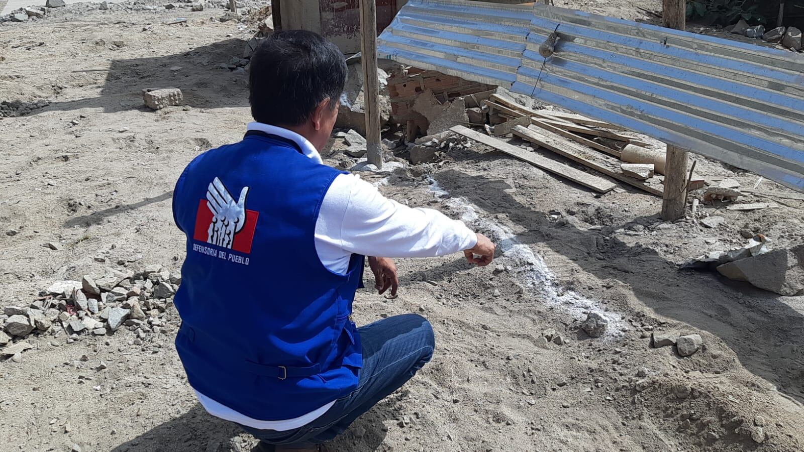 Personal de la sede defensorial de Lima Este pudo constatar que algunas personas han iniciado labores de marcado de sus lotes con tiza blanca en la zona. Foto: Defensoría