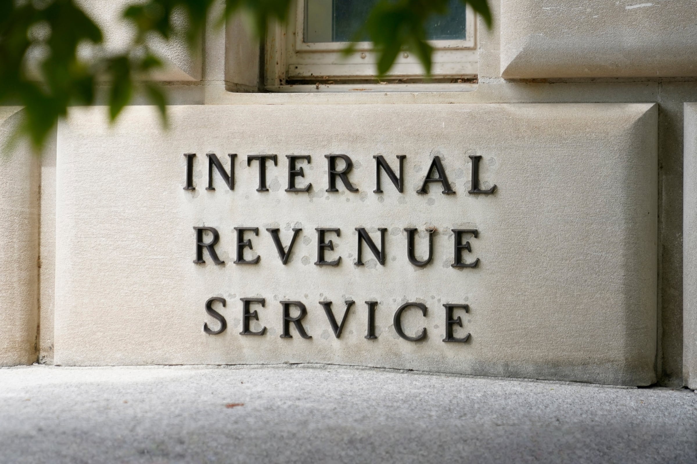 El IRS se encarga de recibir y procesar las declaraciones de impuestos de millones que viven en Estados Unidos (Foto: AP)