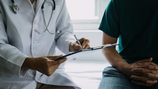 Darían un año de licencia remunerada a trabajadores diagnosticados con cáncer, ¿de qué sector?