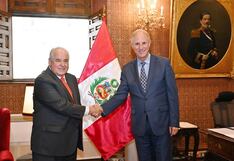 Poder Ejecutivo autoriza viaje de Alberto Borea en comisión de servicios